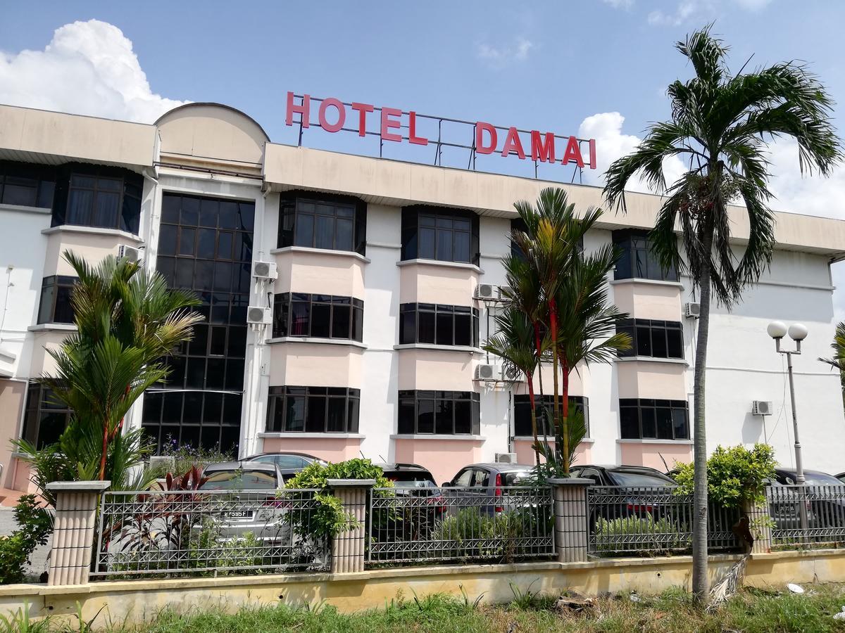 Hotel Damai Parit Buntar Exteriör bild