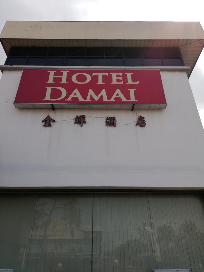 Hotel Damai Parit Buntar Exteriör bild