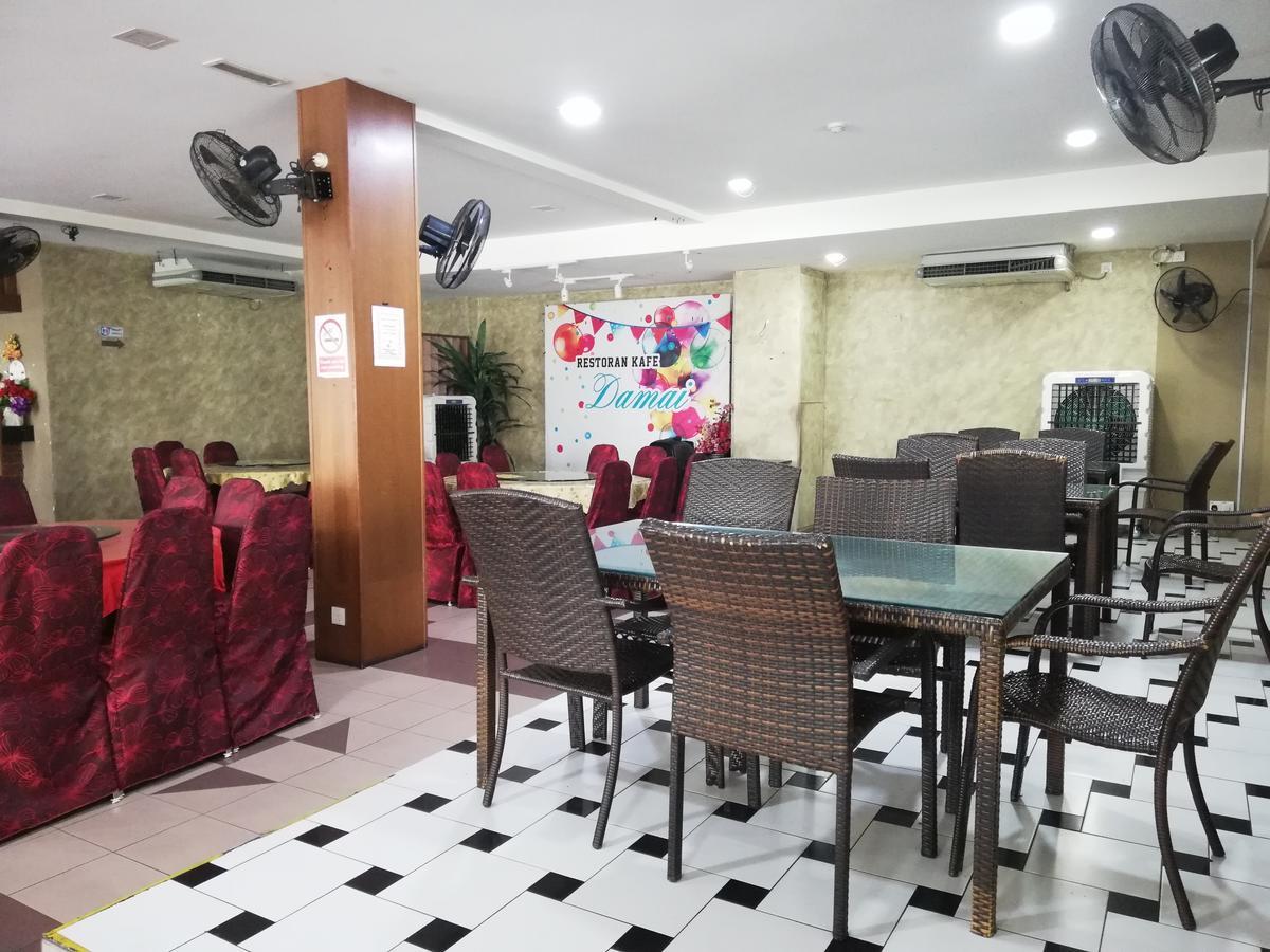 Hotel Damai Parit Buntar Exteriör bild